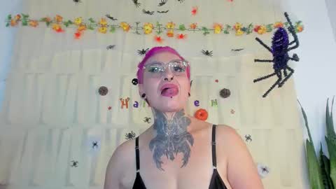 Sandy Rose online show from 10/17/25, 05:10
