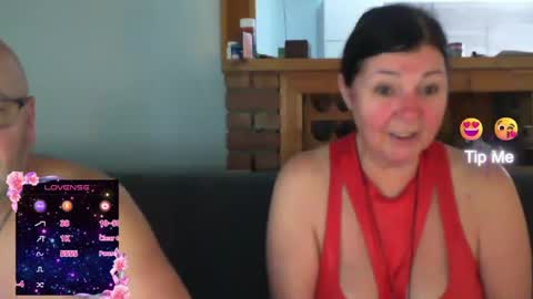 Snapshot of sanroom chatting on 01/09/25, 02:40 sanroom online show from 01/09/25, 02:40