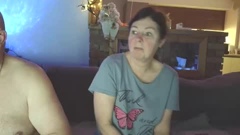 Snapshot of sanroom chatting on 12/03/25, 03:54 sanroom online show from 12/03/25, 03:54