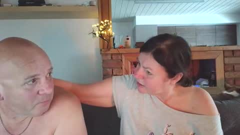 Snapshot of sanroom chatting on 01/07/26, 02:08 sanroom online show from 01/07/26, 02:08