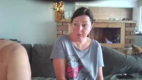 Snapshot of sanroom chatting on 03/22/26, 02:53 sanroom online show from 03/22/26, 02:53