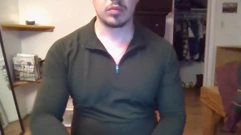 Snapshot of santi1125 chatting on 11/17/25, 05:35 santi1125 online show from 11/17/25, 05:35