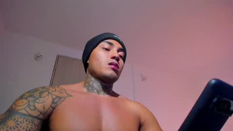 Snapshot of santi__ferrer chatting on 05/27/26, 02:19 Santi Ferrer online show from 05/27/26, 02:19