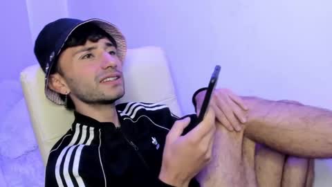 Santi online show from 01/12/25, 04:08