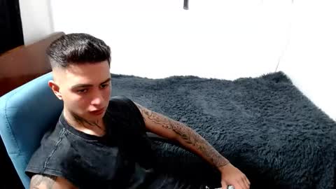 santi_ss online show from 10/10/25, 01:59