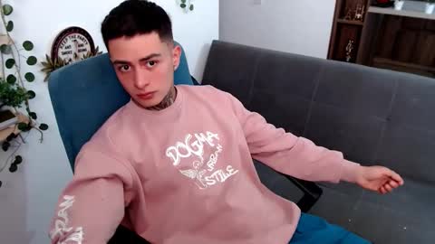 santi_ss online show from 03/18/26, 03:04