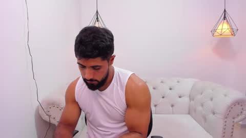 santiago_huntt online show from 12/03/24, 05:01