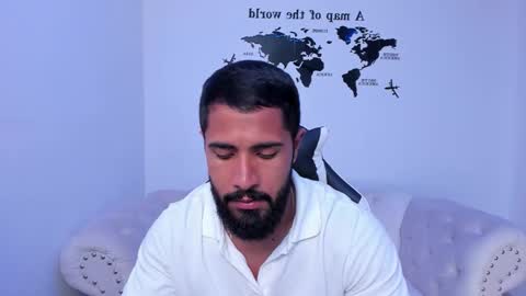 santiago_huntt online show from 10/04/25, 02:20