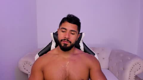 santiago_huntt online show from 03/06/26, 09:33