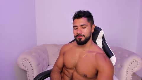 santiago_huntt online show from 03/07/26, 12:46