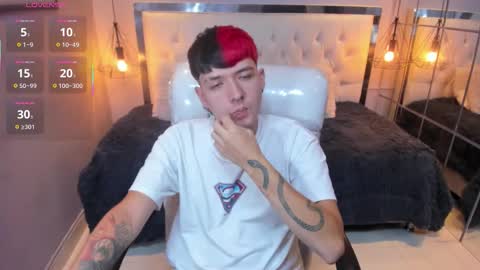 SANTIAGO  online show from 03/22/26, 10:24