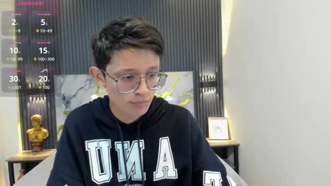 santiago_russo18 online show from 10/09/25, 01:20