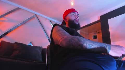 Santiago Hincapiie online show from 02/26/26, 04:55