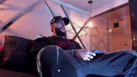 Santiago Hincapiie online show from 03/01/26, 04:14