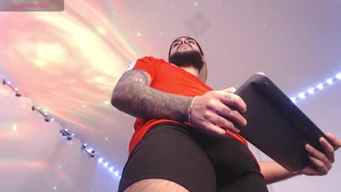 Santiago Hincapiie online show from 03/24/26, 01:10