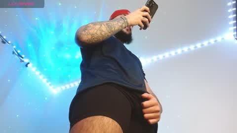 Santiago Hincapiie online show from 04/01/26, 06:58