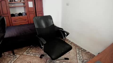 Snapshot of santiceballo chatting on 03/12/25, 10:17 Julius Novachrono online show from 03/12/25, 10:17