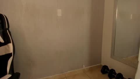 Snapshot of santiceballo chatting on 09/20/25, 07:48 Julius Novachrono online show from 09/20/25, 07:48