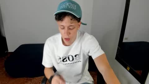 Snapshot of santiceballo chatting on 01/18/26, 05:00 Julius Novachrono online show from 01/18/26, 05:00