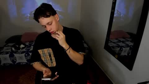 Snapshot of santiceballo chatting on 02/20/26, 09:54 Julius Novachrono online show from 02/20/26, 09:54