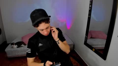 Snapshot of santiceballo chatting on 03/04/26, 09:37 Julius Novachrono online show from 03/04/26, 09:37