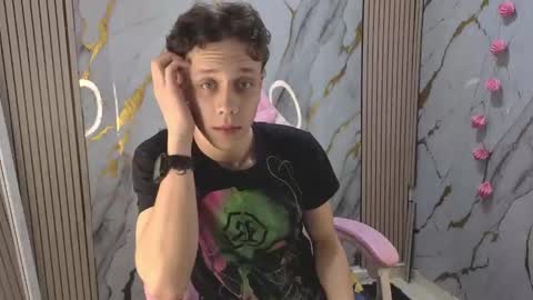 Snapshot of santiceballo chatting on 03/16/26, 02:17 Julius Novachrono online show from 03/16/26, 02:17