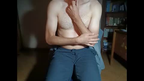 Snapshot of santifun33 chatting on 04/04/26, 05:06 Santiago online show from 04/04/26, 05:06