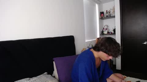 Santii online show from 02/11/25, 09:14