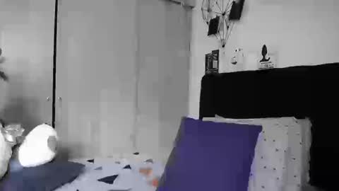 Santii online show from 09/25/25, 01:15