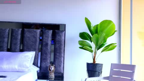 Santiago Seans online show from 03/04/26, 03:18