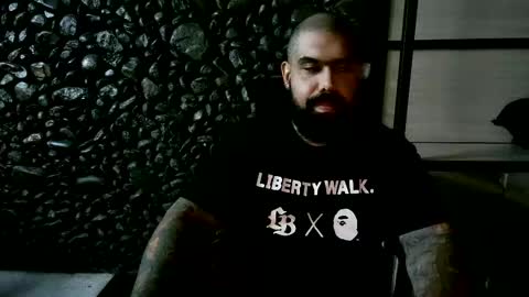 Snapshot of santino_zanoli chatting on 10/08/25, 04:10 Santino online show from 10/08/25, 04:10