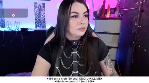 Liah Santos online show from 11/13/25, 03:11