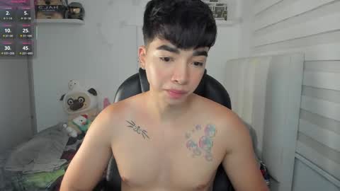 Mr. Santiago online show from 04/14/26, 02:01