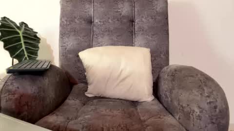 santy online show from 02/10/26, 08:24