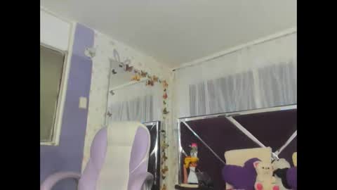 Snapshot of santy_bigcock_01 chatting on 11/08/25, 04:29 santy online show from 11/08/25, 04:29