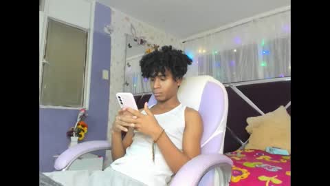 Snapshot of santy_bigcock_01 chatting on 01/09/26, 05:48 santy online show from 01/09/26, 05:48