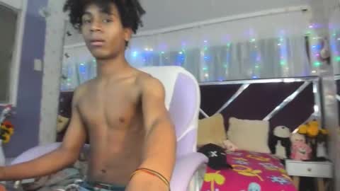 Snapshot of santy_bigcock_01 chatting on 01/11/26, 05:07 santy online show from 01/11/26, 05:07