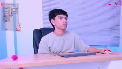 Santiago Carrington online show from 04/20/26, 03:15