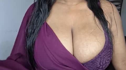 Snapshot of sanvi13 chatting on 01/19/26, 06:50 sanvi13 online show from 01/19/26, 06:50