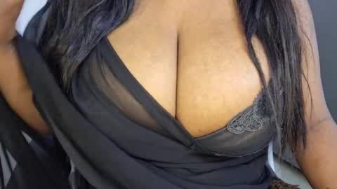 Snapshot of sanvi13 chatting on 04/10/26, 11:48 sanvi13 online show from 04/10/26, 11:48