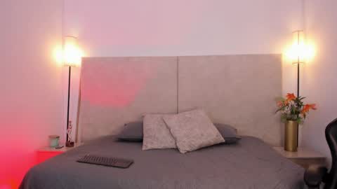 Saori  online show from 04/21/26, 12:00