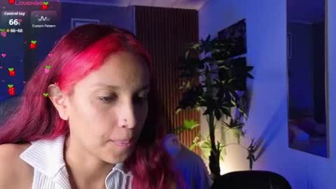 Snapshot of saphiire_ chatting on 07/10/26, 07:16 saphi online show from 07/10/26, 07:16