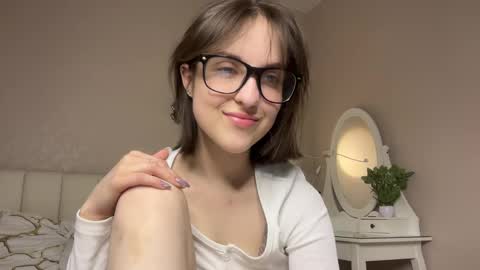 Anny online show from 04/03/26, 10:52