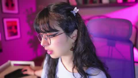 saphyralux online show from 07/10/26, 08:44