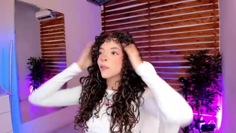 Valerin online show from 04/01/26, 01:39