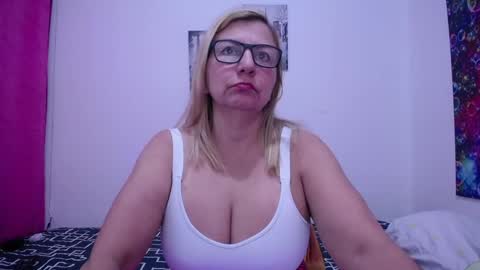 sara online show from 02/05/25, 02:05