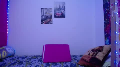 sara online show from 03/10/25, 11:32