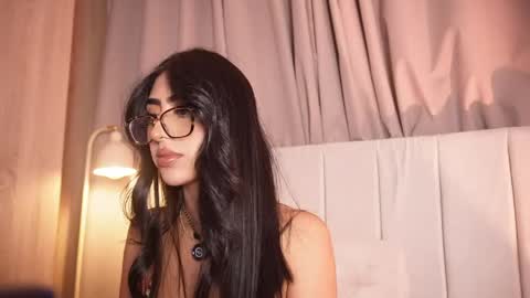 Sara  online show from 05/31/26, 02:09