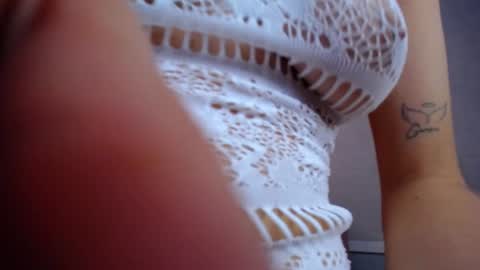 Snapshot of sara_angeelss chatting on 01/28/25, 08:57 Sara... online show from 01/28/25, 08:57