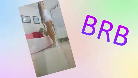 Snapshot of sara_carmona chatting on 10/17/25, 10:51 SARA online show from 10/17/25, 10:51